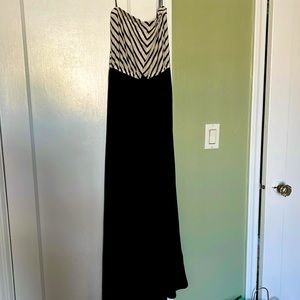 Navy & oatmeal strapless maxi